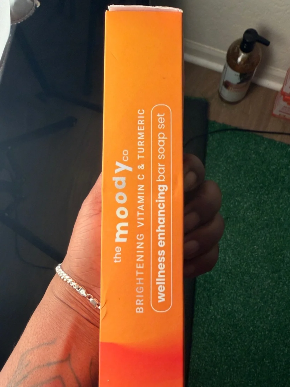 The Moody Co. Uplift Wellness Bar Soap Set - Orange Gradient